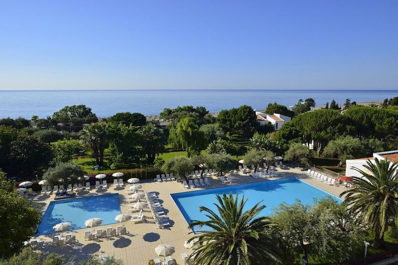 UNAHOTELS Naxos Beach Sicilia - Image 1