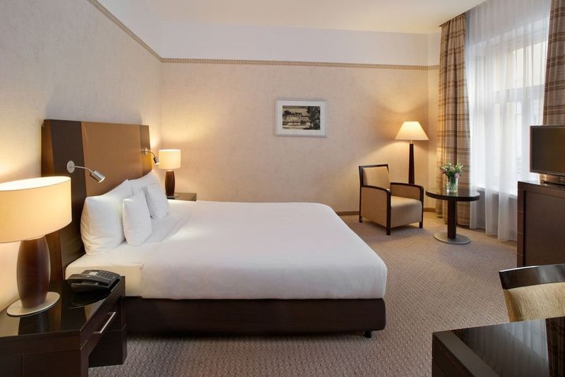 Polonia Palace Hotel - Image 9