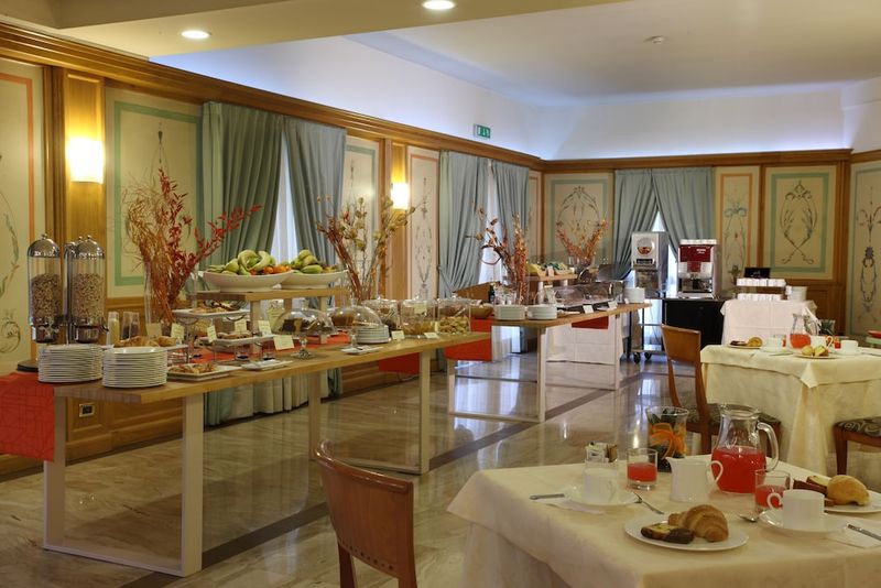 Grand Hotel Guinigi - Image 10