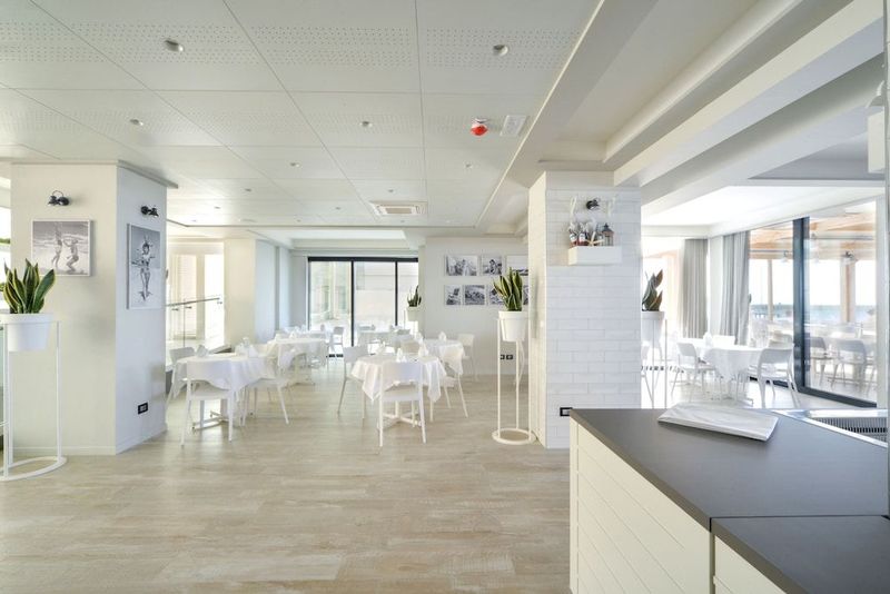 Nautilus Family Hotel - Image 4