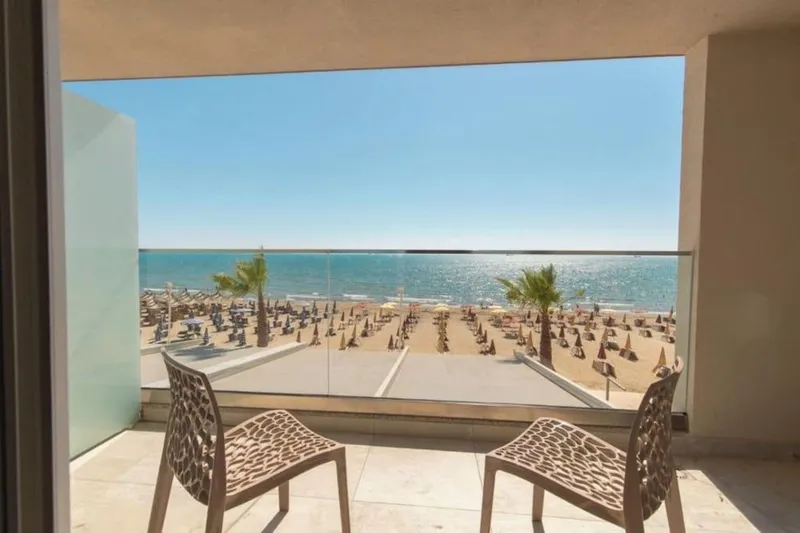 AMR Hotel - Durres