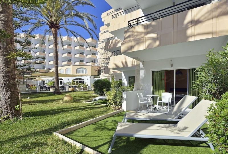 Sol Lunamar Palmanova Apartments - Image 7