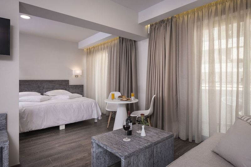 Bio Suites Hotel - Image 4