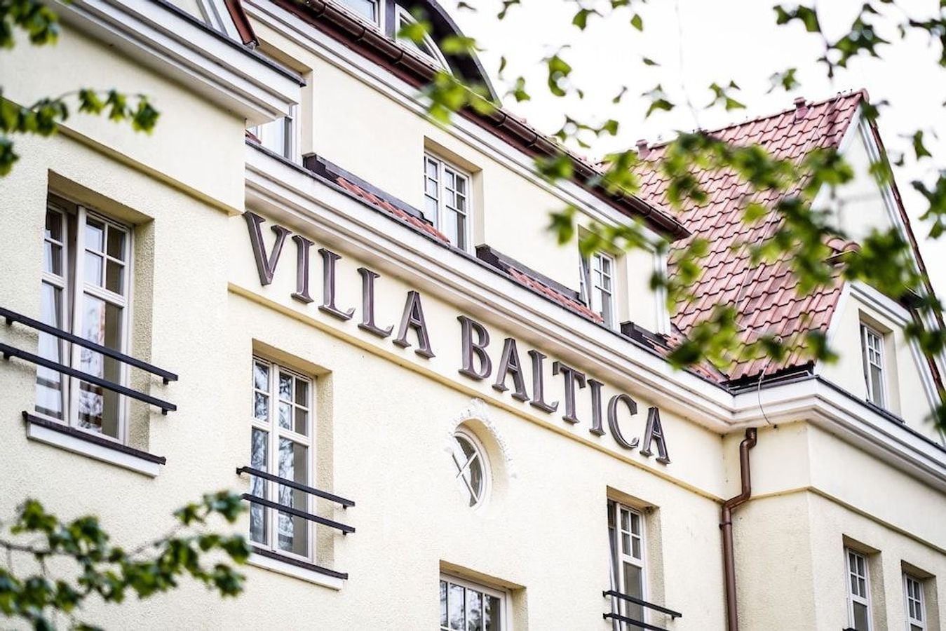Villa Baltica tilbyr rom og leiligheter i en roligere del av Sopot i Polen.