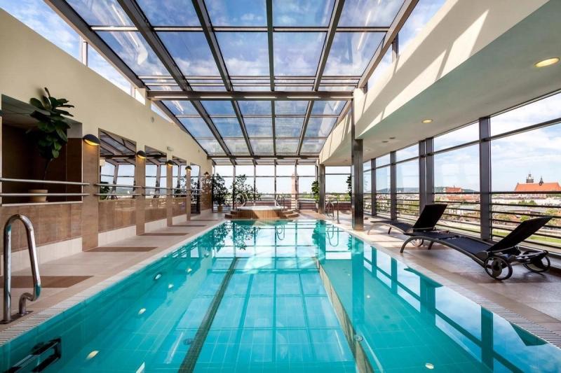 Qubus Hotel Krakow - Image 1