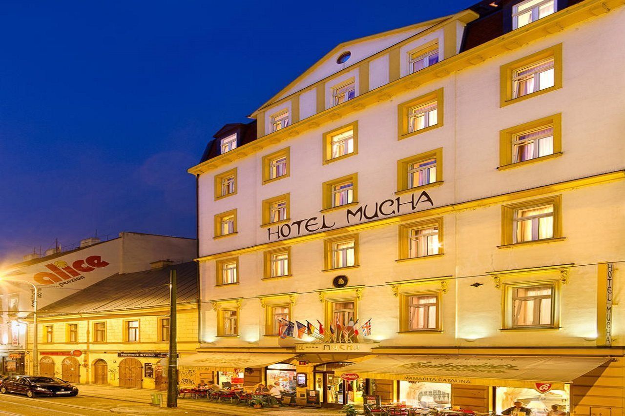 Hotel Mucha tilbyder hyggeligt indrettede værelser med et godt udgangspunkt i Prag.