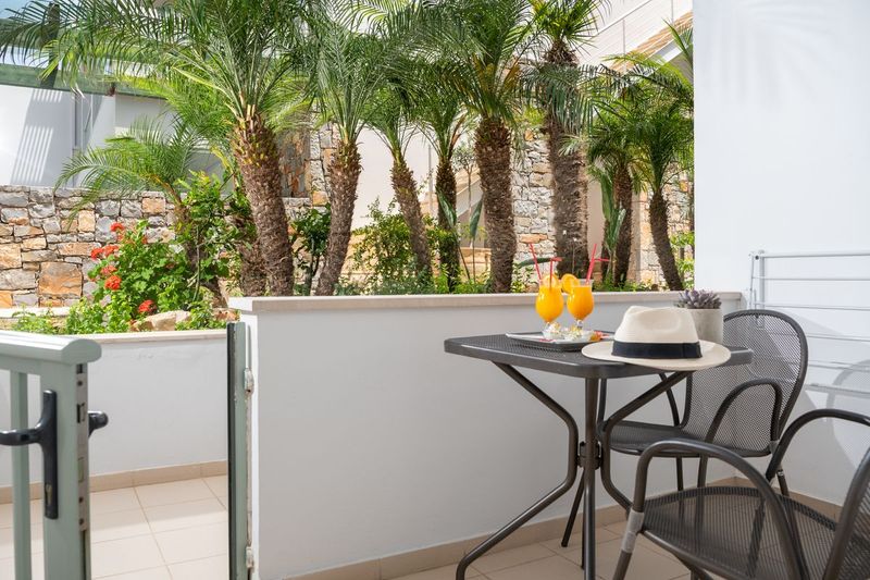 Angela Suites Boutique Hotel - Image 4