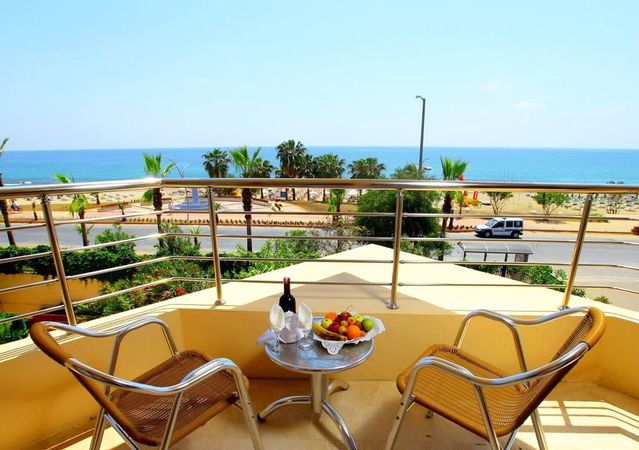 Terrasse med havudsigt, Alanya