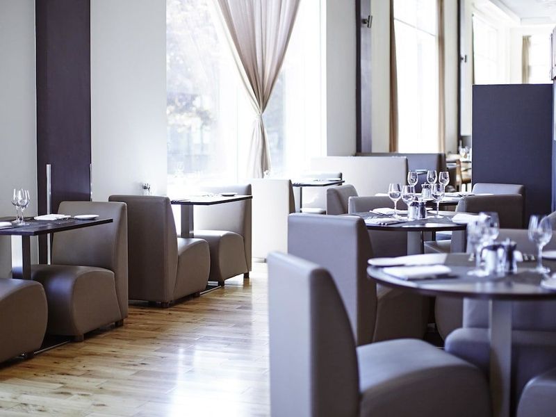 Novotel London Greenwich - Image 3