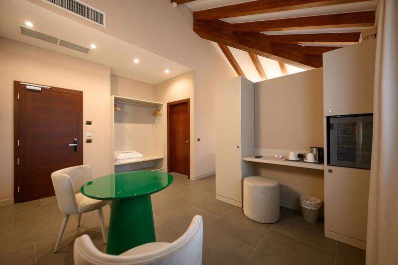 Hotel Villa Nicolli Romantic Resort - Image 9