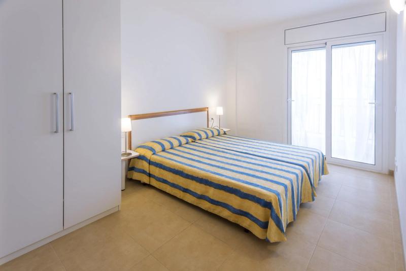Hotel & Apartments Sorrabona - Image 5