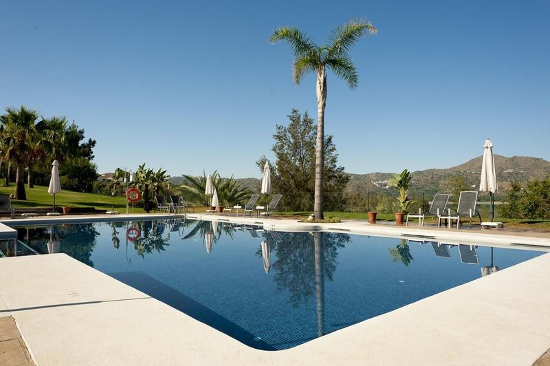 B bou Hotel La Vinuela & Spa - Image 4