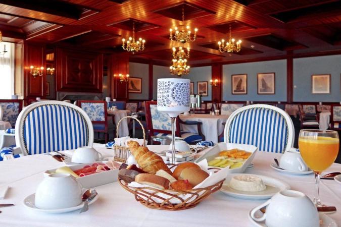 Frokost på Pestana Bahia Praia Nature & Beach Resort på São Miguel