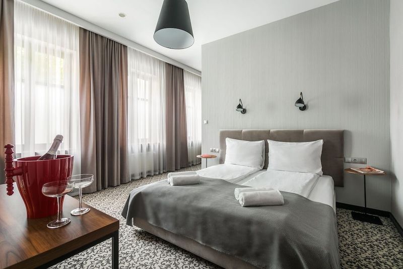 No. 23 Premium Aparthotel - Image 7