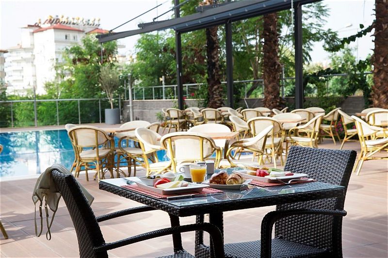 Vega Green Apart Hotel - Image 4