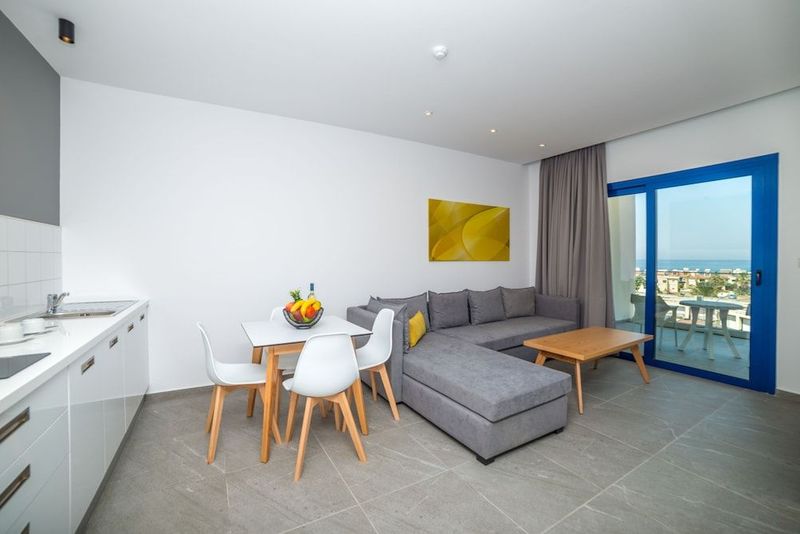 Kefalos Damon Hotel Apartments - Image 3