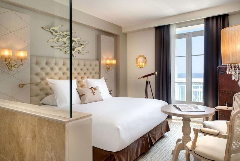 Grand Hotel Des Sablettes Plage - Image 6