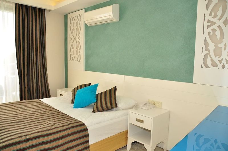 Aura Boutique Hotel - Image 9