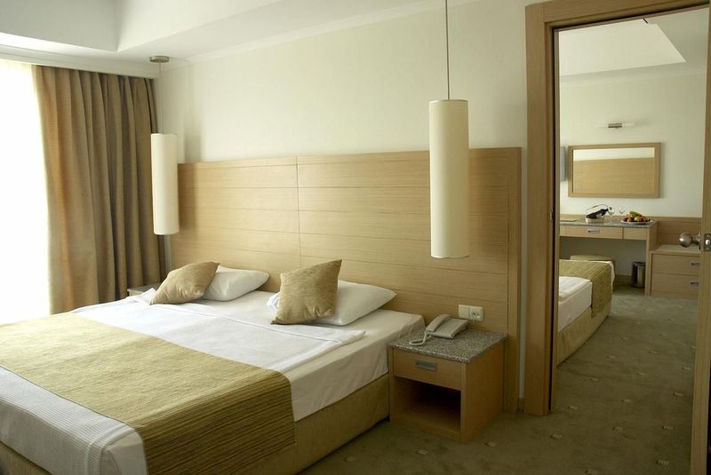 Otium Sealight Beach Resort - Image 2