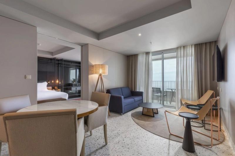 Next Hotel - Image 8