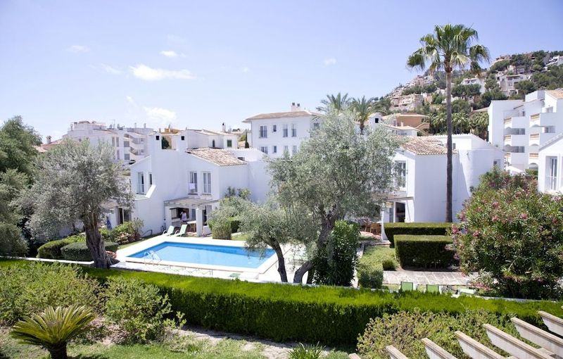 La Pergola Aparthotel - Image 8