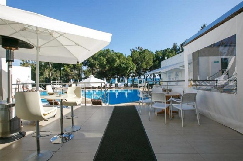 Park Beach Hotel - Image 4