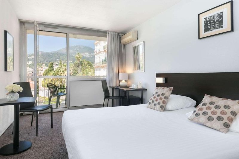 Mediterranee Hotel - Image 4