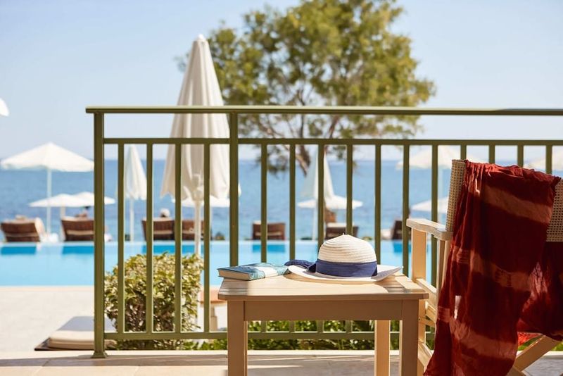 Grand Bay Beach Resort - Image 10