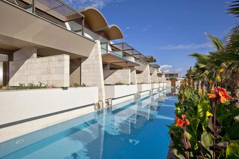 Avra Imperial Beach Resort & SPA - Image 8