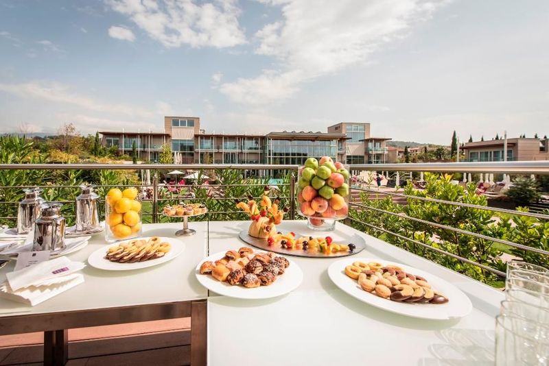Aqualux Hotel SPA Suite & Terme - Image 10