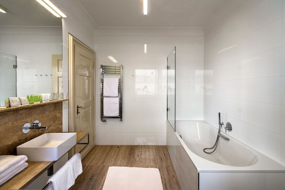 Hotel Golden Star - Image 10