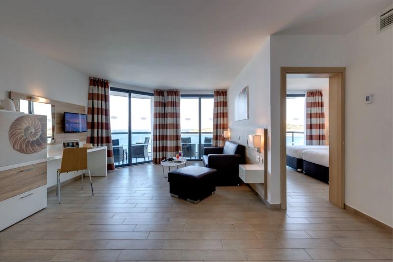 AX Odycy Hotel - Image 5