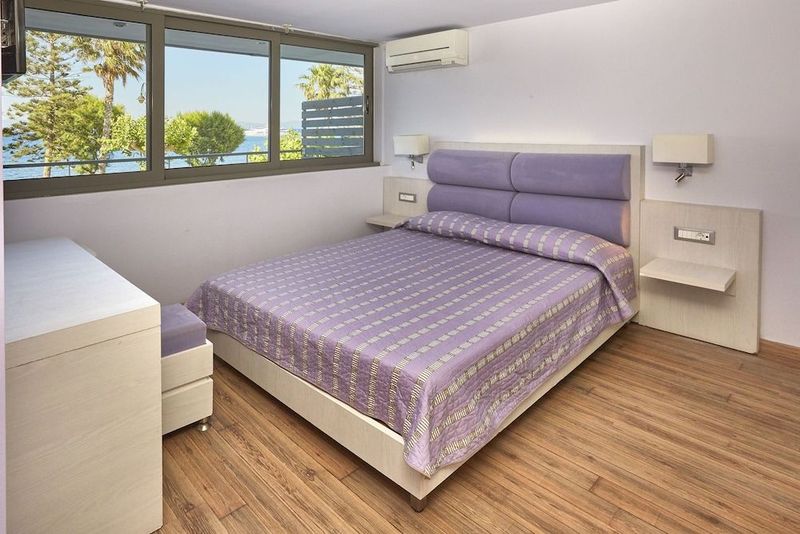 Triton Boutique Hotel - Image 9