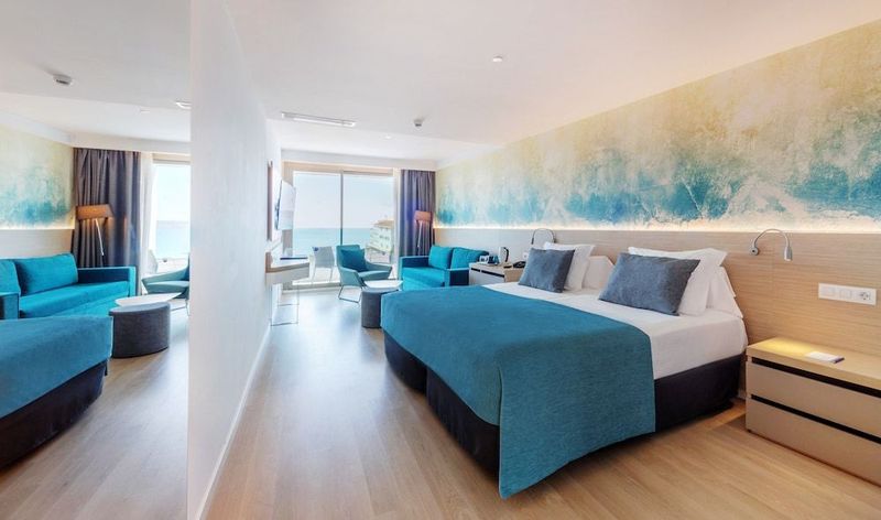 Fontanellas Playa Aparthotel - Image 2