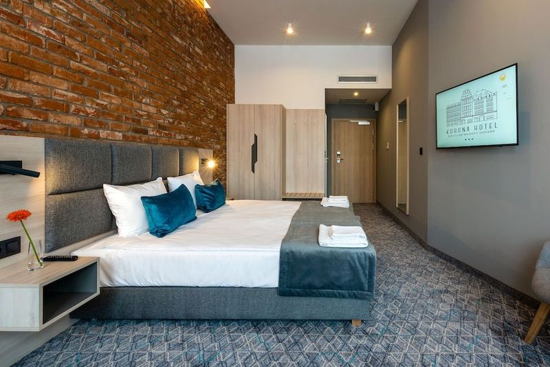 Korona Hotel Wroclaw Market Square - Image 7