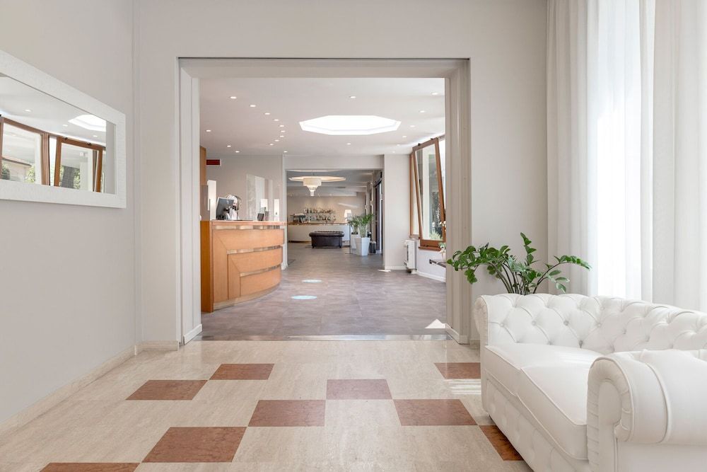 Litoraneo Suite Hotel - Image 8