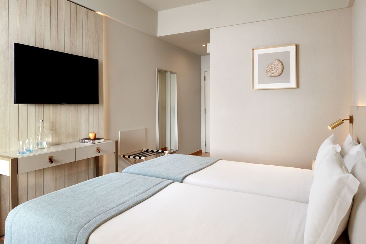 Dom Jose Beach Hotel - Image 9