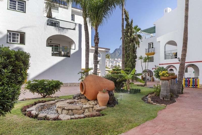 Sunset Harbour Club - Image 4