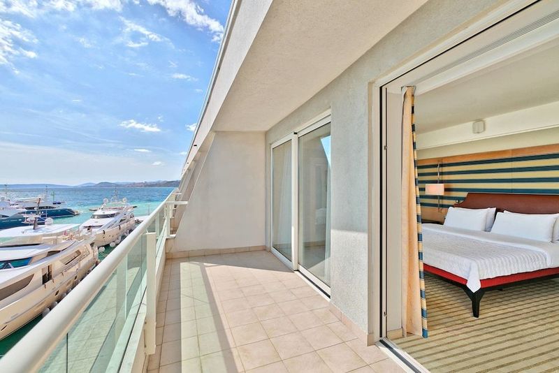 Le Meridien Lav Hotel - Image 9