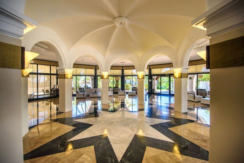 Maritim Hotel Galatzo - Image 4
