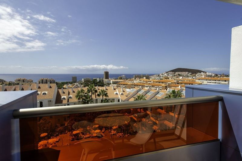 Paradise Park Fun Lifestyle Hotel - Image 2