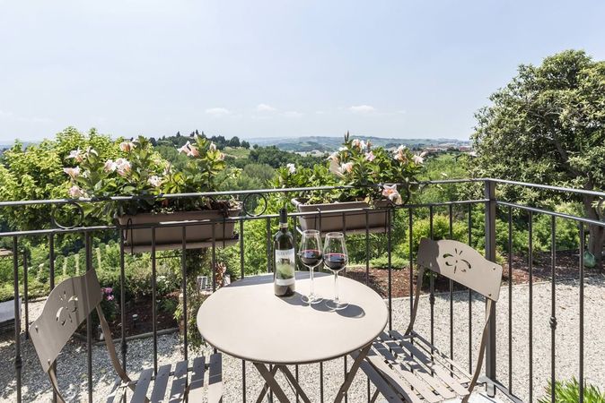 Udsigten på Alta Villa The Countryhouse i Piemonte