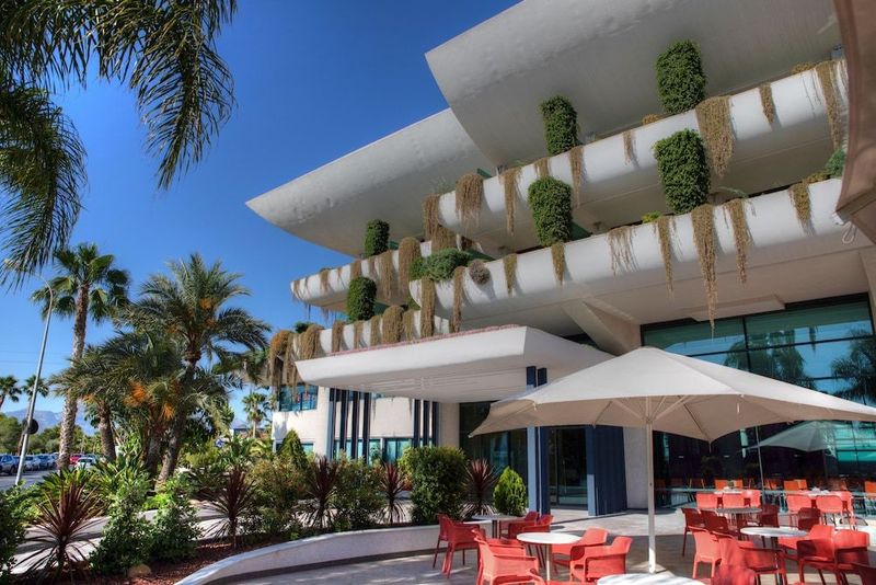 Hotel Deloix Aqua Center - Image 8