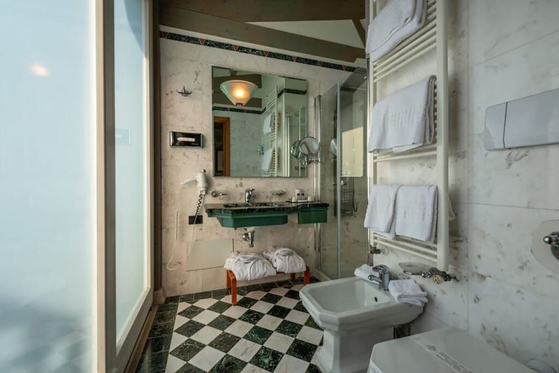 Grand Hotel Ortigia - Image 10