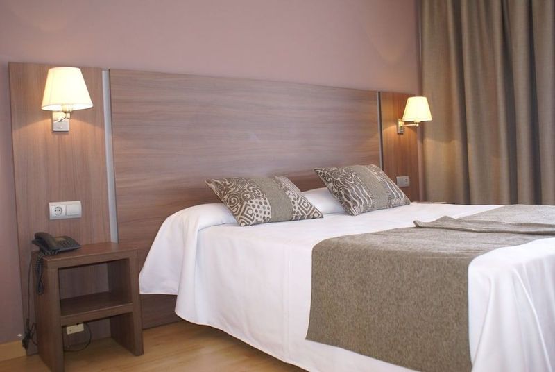 Acqua Hotel Salou - Image 8