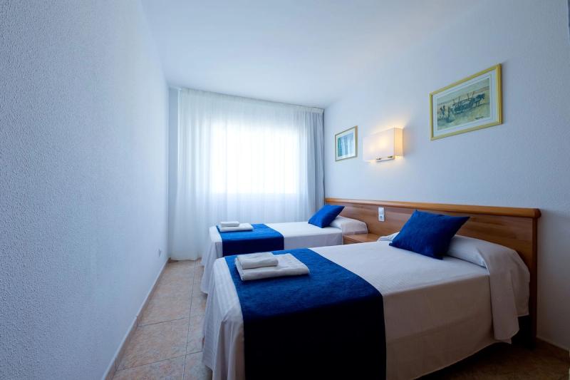 Pineda Park Apartments - Image 3