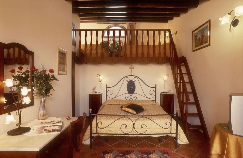 Agriturismo Villa Dafne - Image 4