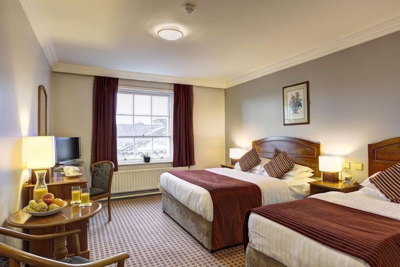Cassidys Hotel - Image 3