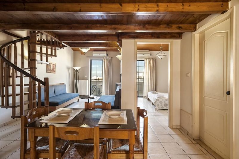 Elina Hotel Apartments - Image 6