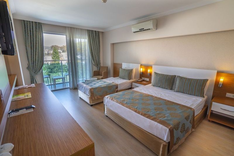 Annabella Diamond Hotel & Spa - Image 5